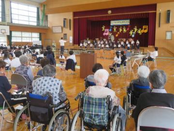 見守ってくださった高齢者施設の方