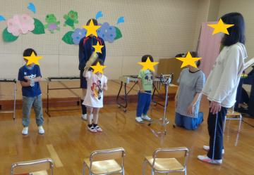 分担奏に挑戦する子ども
