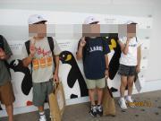 水族館の別の場所で活動する児童の様子