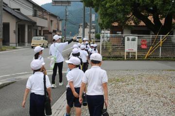 たんけんしている様子