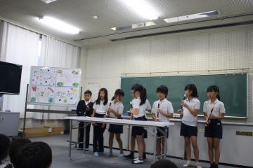 全員で演奏している様子