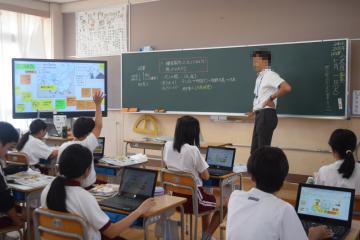 6年生社会の授業風景