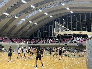 女子バスケットボールの練習の様子