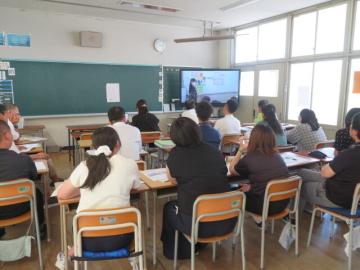 道徳教育アーカイブを視聴する2校教職員