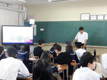 探究科学コース令和七年度集中講義における先輩の探究二つ目の写真