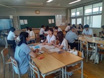他校の先生方とも研修をしました。