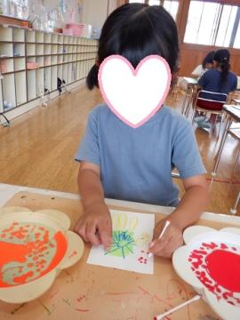 敬老のハガキをつくっているところ