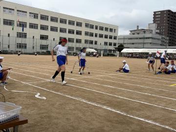 体育大会の単走競技の様子