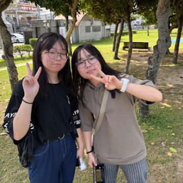 4組がアラハビーチ アメリカンビレッジで過ごす様子6