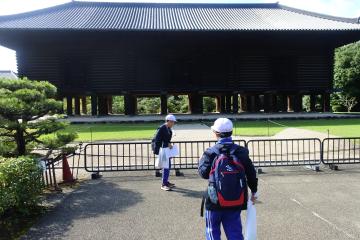 教科書で見た正倉院に圧巻されていました