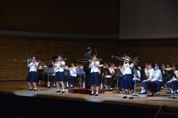 姫路高校吹奏楽部による歓迎演奏の様子