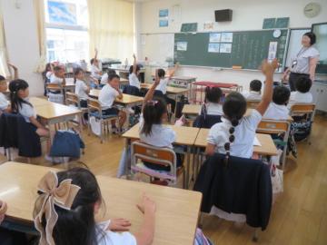 1年生が国語を学習するようす