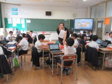 3年生が国語を学習するようす