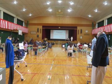 記念講演会の会場のようす