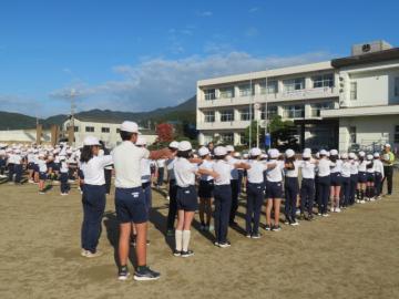 全校生で整列するようすその2