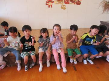 お月見団子をみんなで食べたよ