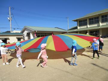 パラバルーンをしているよ