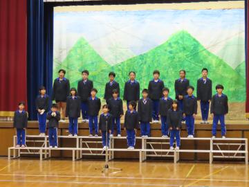全校合唱の様子