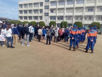 防災訓練開始のようす