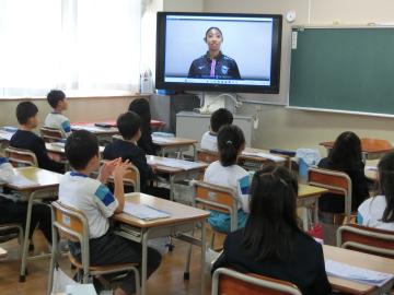 ヴィクトリーナ姫路の選手のビデオメッセージ