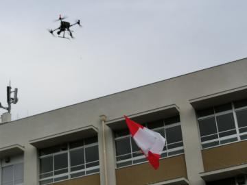 津波の情報を知らせるドローン