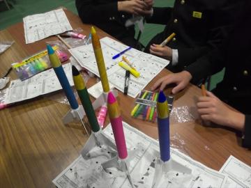 完成したロケットの写真