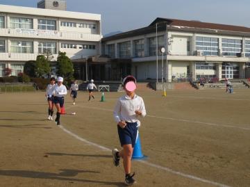 かけあしチャレンジに取り組む6年生その3