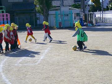 ゴールを狙っている様子