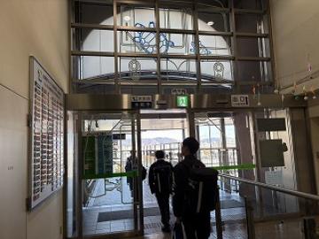 水族館にいる生徒