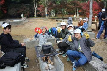 飯盒のごはんがたきあがっている様子