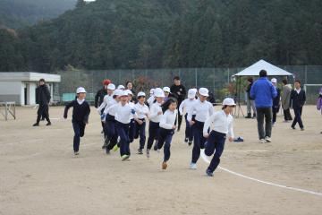 3・4年生がスタートしている様子