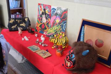 いろいろな工芸品をたくさん紹介していただきました。