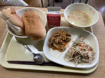 給食全体の写真