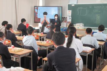 9年生、いただきますの様子