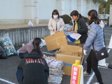 アルミ缶古紙回収のようす
