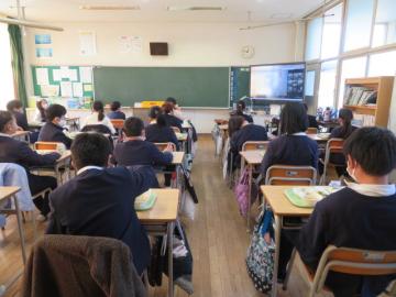 5年生の給食のようす