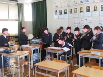 Aグループの合奏のようす