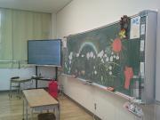 お店の楽しさが伝わるかな　黒板に絵を描いた様子