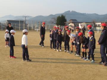 サメゾーンにすき間がなくなり、動けなくなった1年生