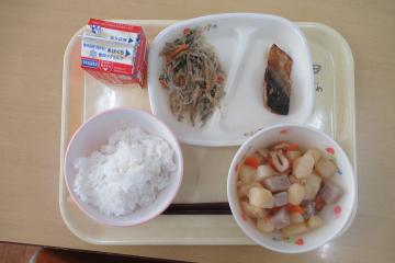 後期課程の給食の写真