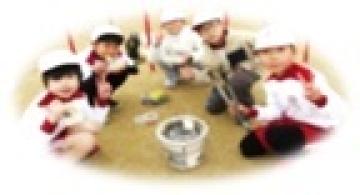 七輪で餅を焼く写真