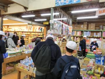 えぷろんで買い物をしているところ