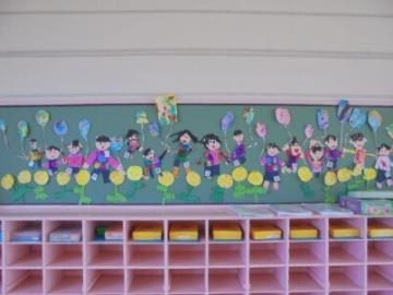 4歳児保育室に飾られた壁面の装飾の様子