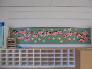 3歳児保育室に飾られた壁面など装飾の様子