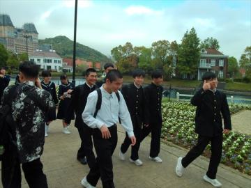 ハウステンボスを散策している様子