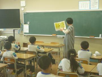 小学生には、絵本を多く選んでくださったいます。
