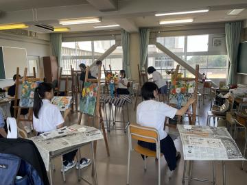 指導を行けて練習する様子
