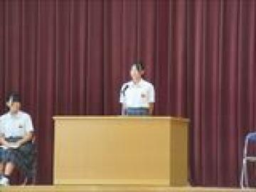 3番目の弁士が話す様子