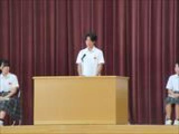 5番目の弁士が話す様子