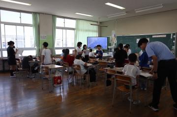 5年1組 授業参観の写真
